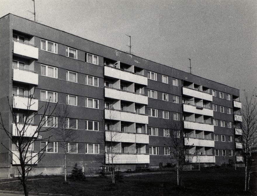 Nõukogudeaegse kortermaja fassaad