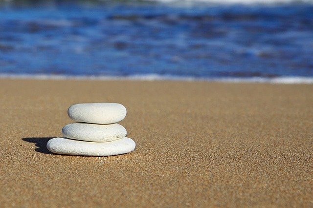 rocks-gfc536cc39_640.jpg