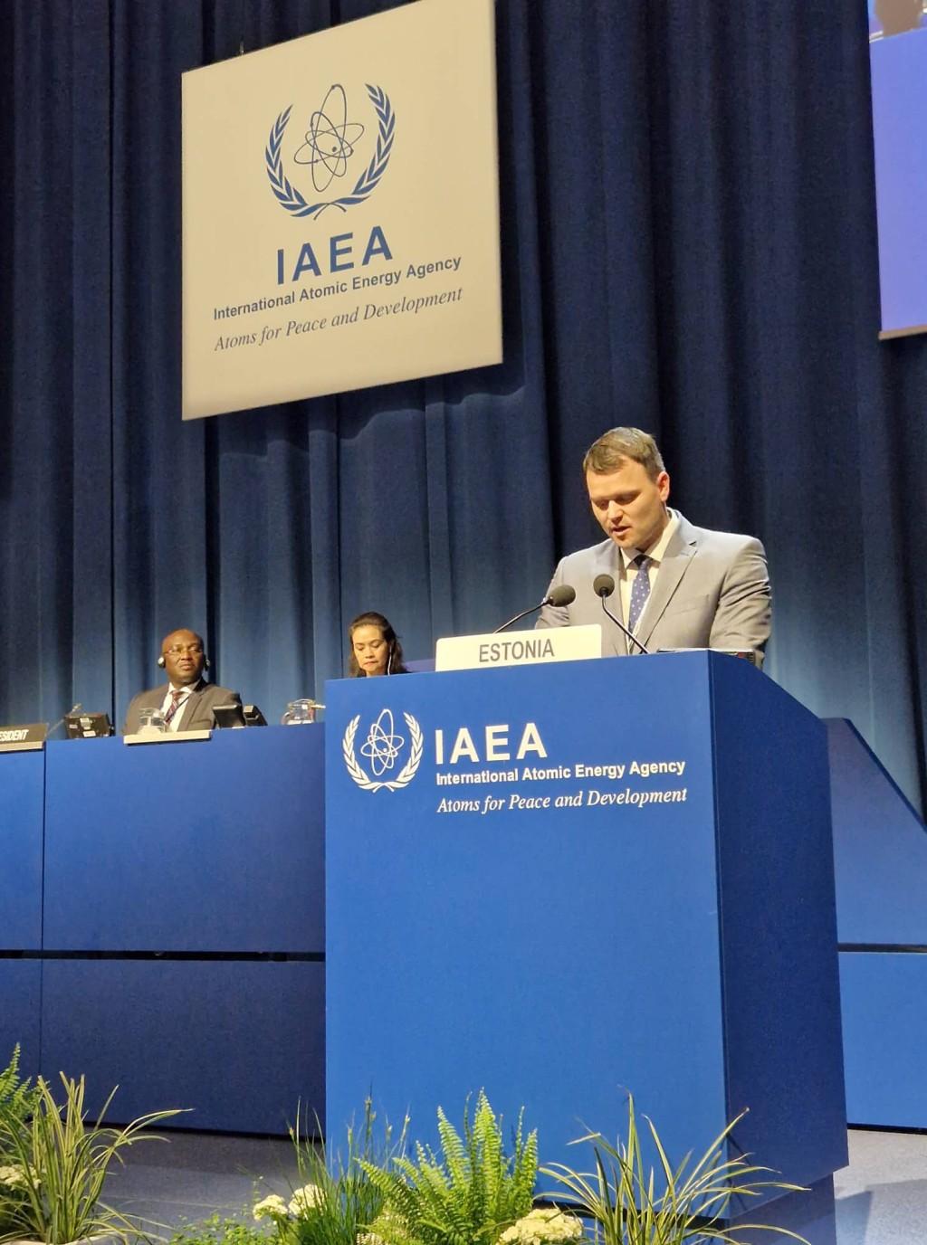 IAEA peakonverents.jpg