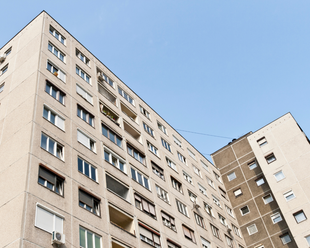 Riik toetab Ida-Virumaa korterite renoveerimist täiendava 15 miljoni euroga