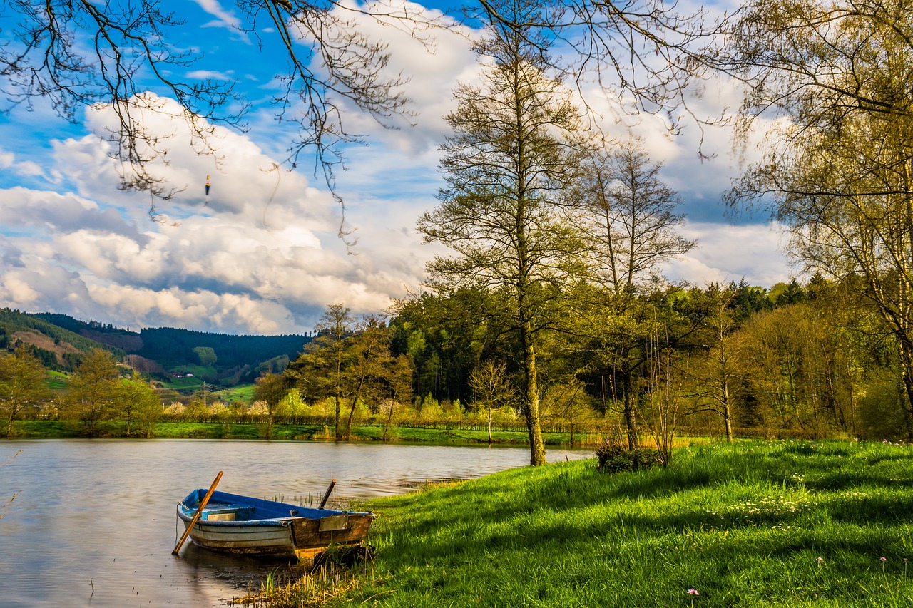 boat-1620452_1280.jpg
