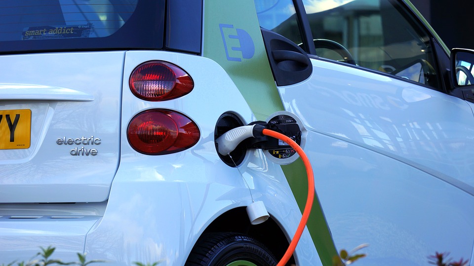 electric-car-1458836_960_720_1.jpg