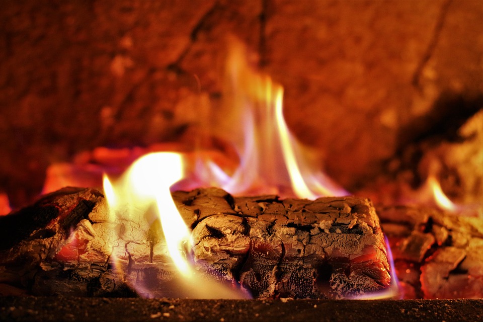 fireplace-2638325_960_720.jpg