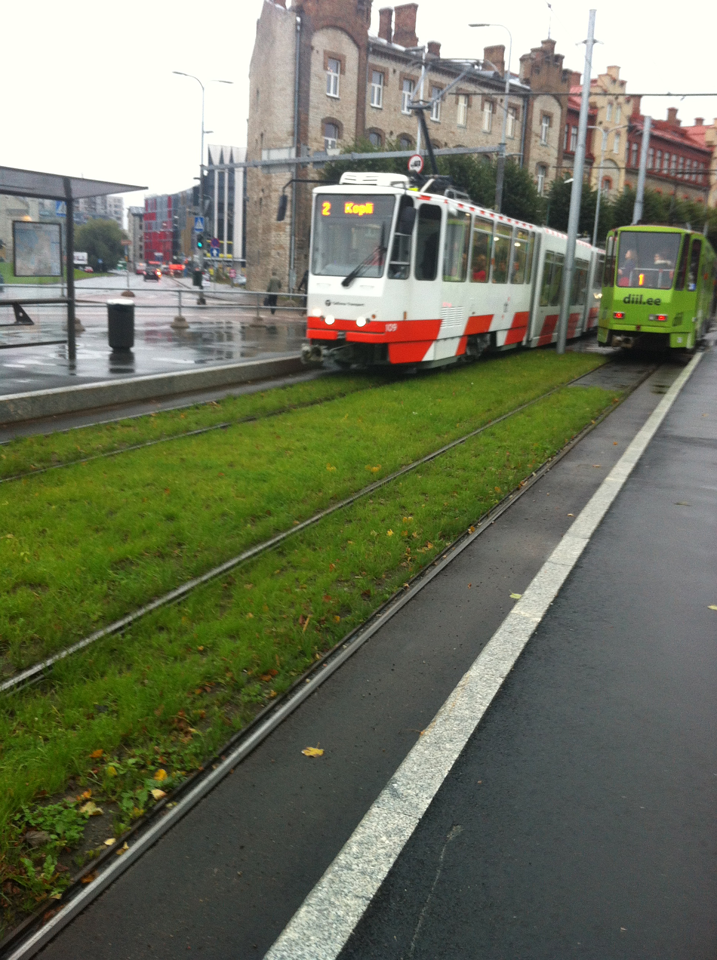 tanavahaljastus._kanuti_ja_linnahalli_trammipeatuse_vaheline_ala_002.png